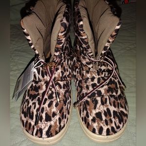 Hey Dude Boots NWT